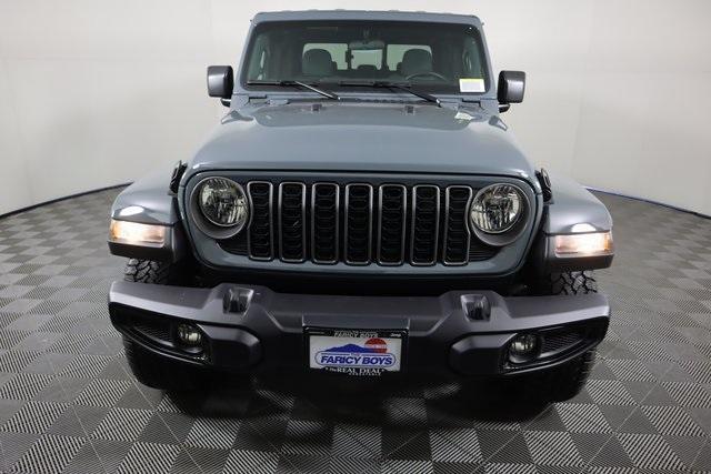 new 2025 Jeep Gladiator car, priced at $42,286