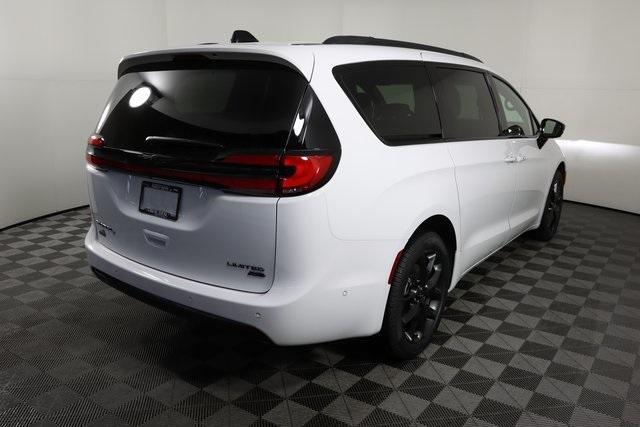 new 2024 Chrysler Pacifica car, priced at $57,077