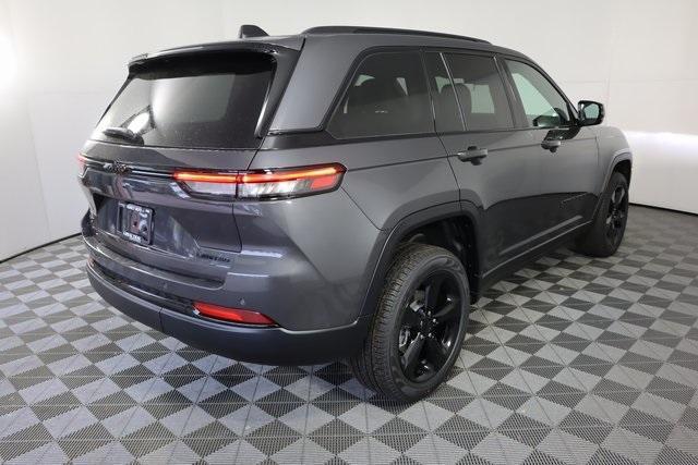 new 2025 Jeep Grand Cherokee car, priced at $47,584