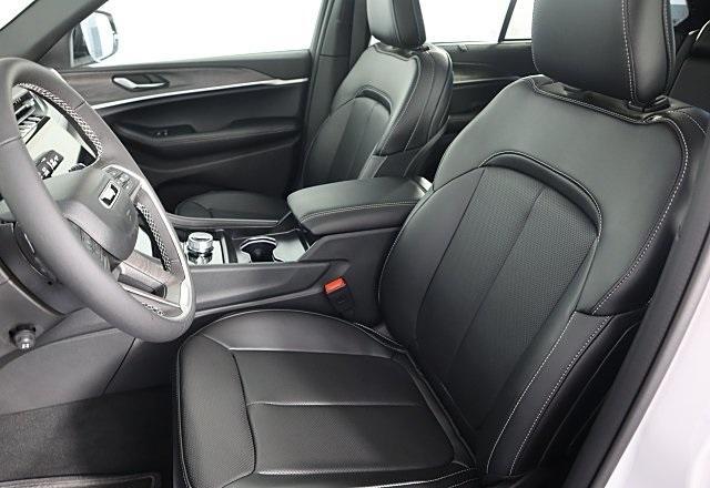 new 2025 Jeep Grand Cherokee car, priced at $50,062