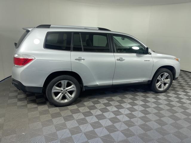 used 2013 Toyota Highlander car, priced at $18,495