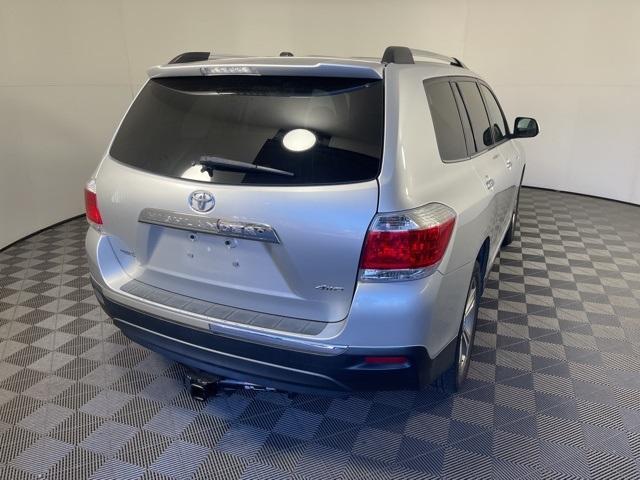 used 2013 Toyota Highlander car, priced at $18,495