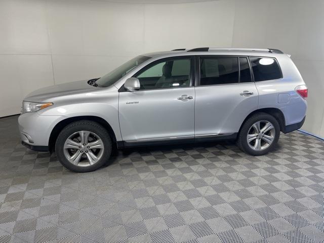 used 2013 Toyota Highlander car, priced at $18,495