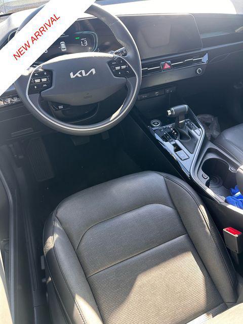 used 2025 Kia Niro car, priced at $28,297