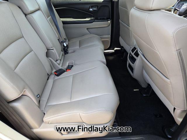 used 2022 Honda Pilot car, priced at $31,297