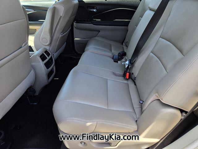 used 2022 Honda Pilot car, priced at $31,297