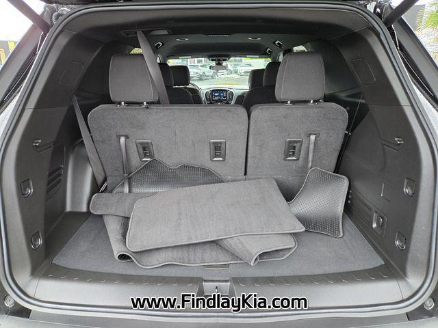 used 2023 Chevrolet Traverse car, priced at $28,297