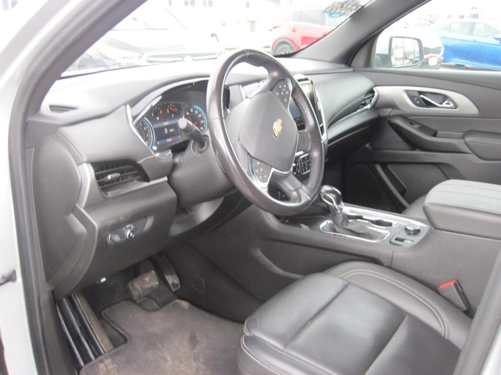 used 2022 Chevrolet Traverse car, priced at $31,950