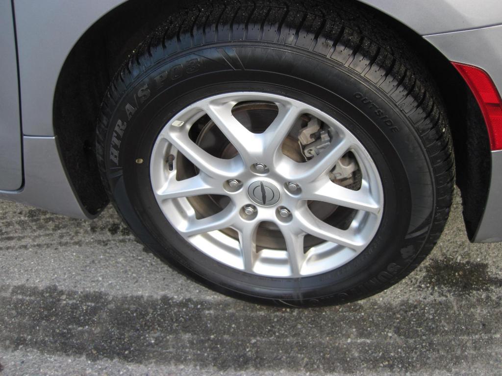 used 2021 Chrysler Pacifica car, priced at $26,950
