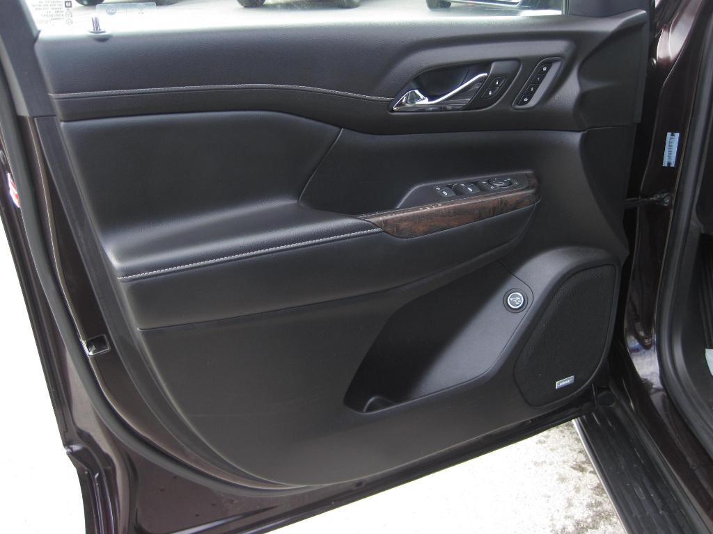 used 2020 GMC Acadia car, priced at $30,950