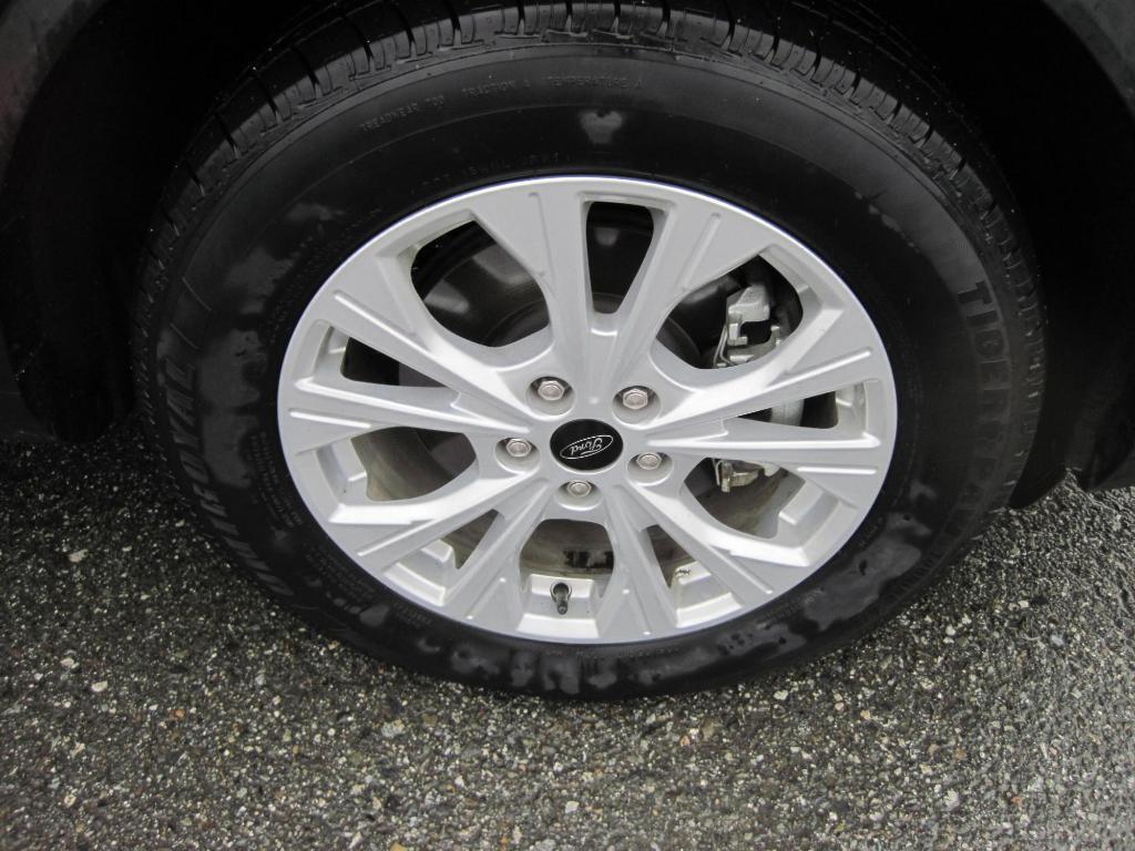 used 2024 Ford Escape car, priced at $24,950