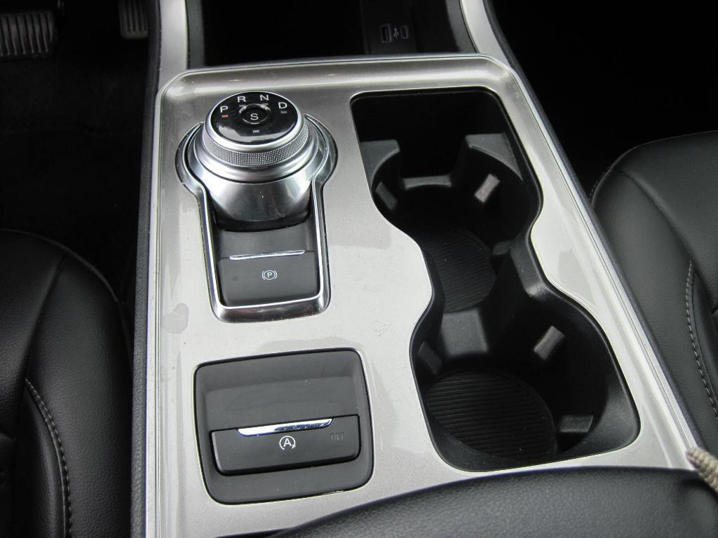 used 2024 Ford Edge car, priced at $26,950