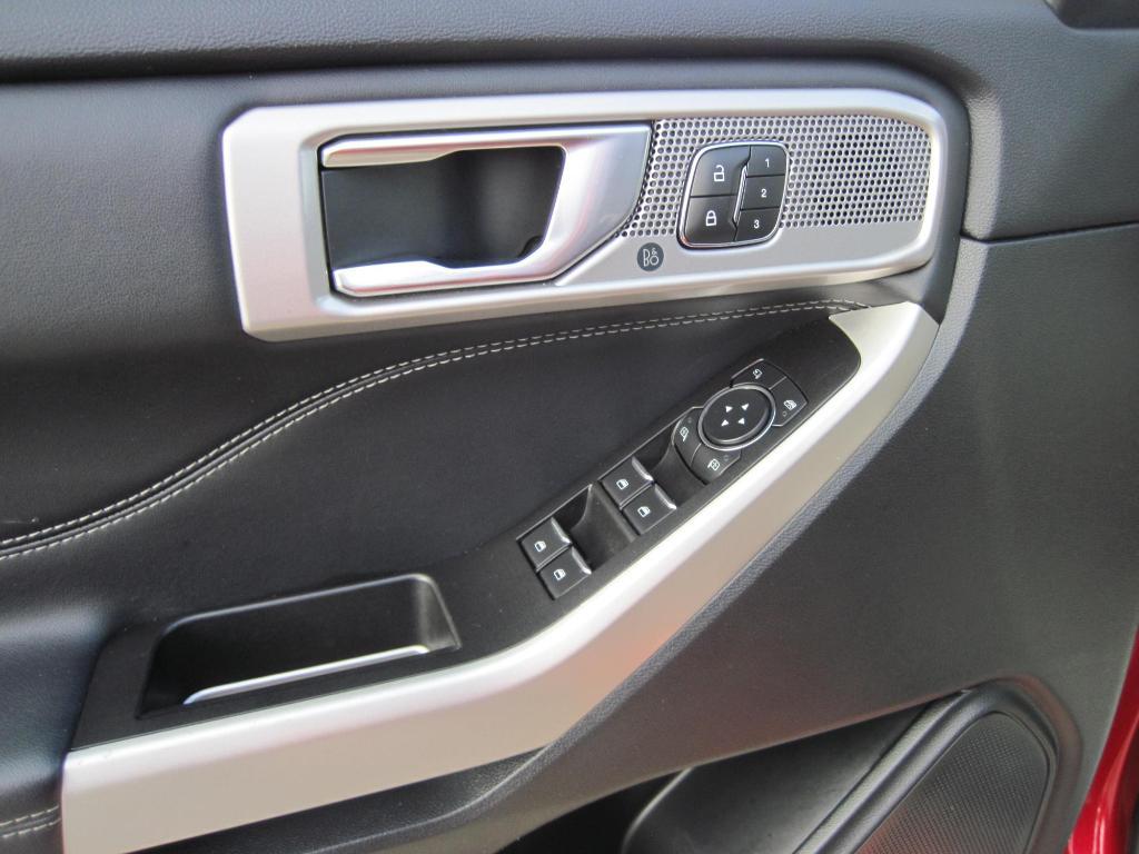 used 2022 Ford Explorer car, priced at $33,950