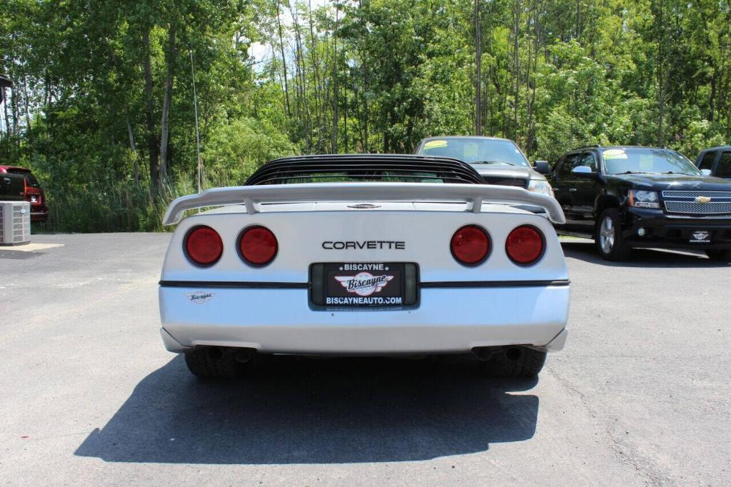 used 1985 Chevrolet Corvette car, priced at $12,995