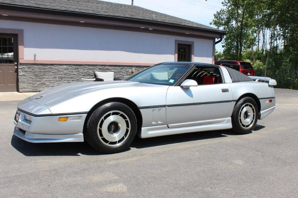 used 1985 Chevrolet Corvette car, priced at $12,995