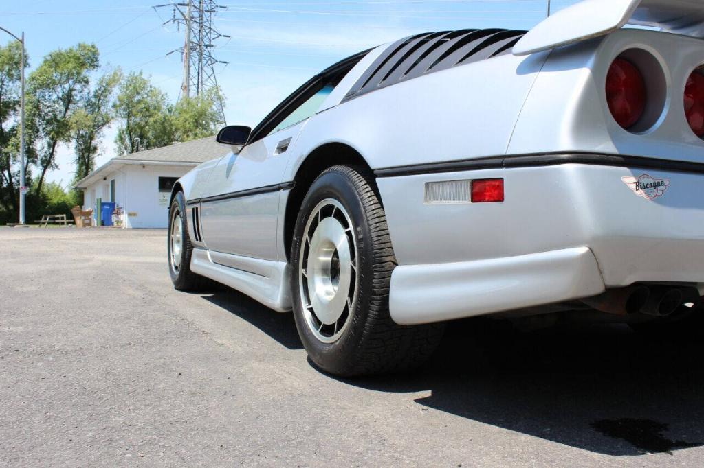 used 1985 Chevrolet Corvette car, priced at $12,995