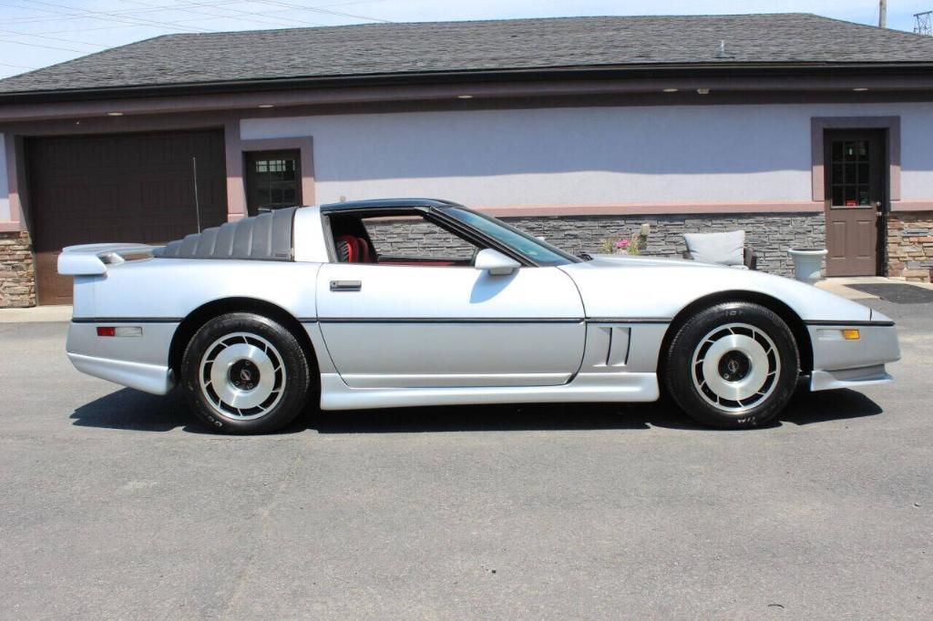 used 1985 Chevrolet Corvette car, priced at $12,995