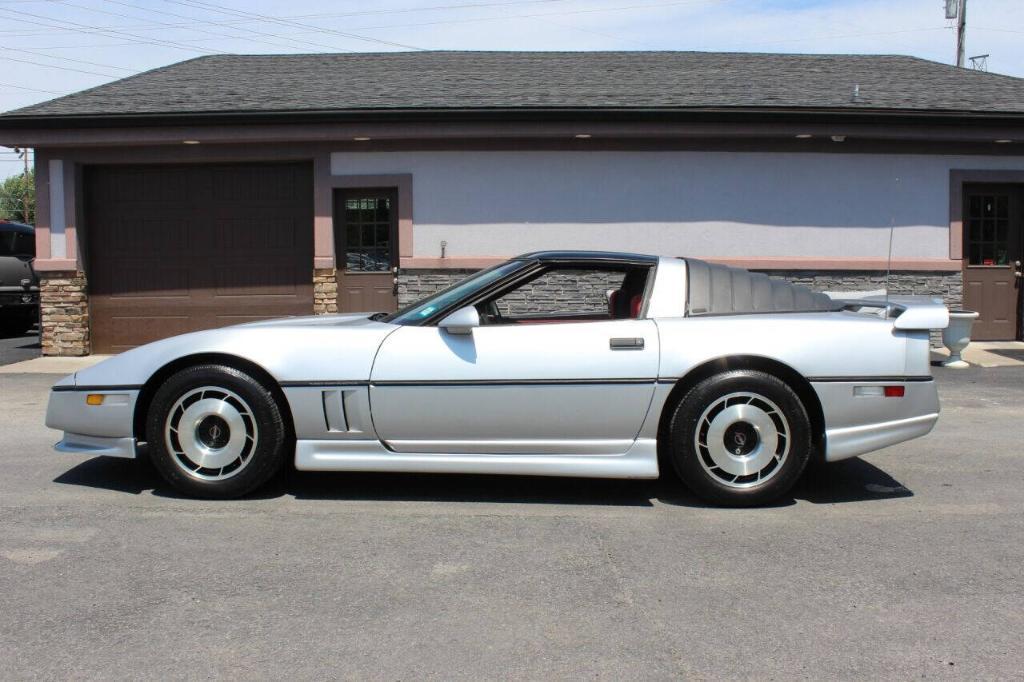 used 1985 Chevrolet Corvette car, priced at $12,995