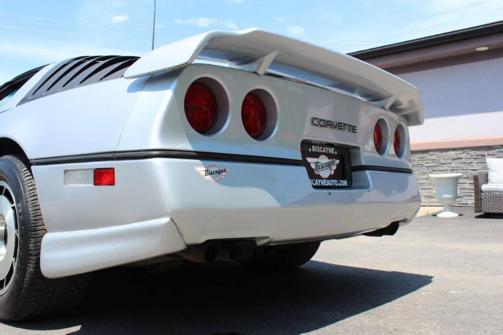 used 1985 Chevrolet Corvette car, priced at $12,995