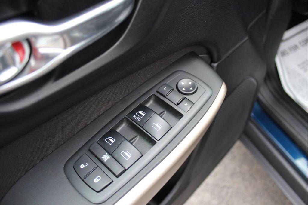 used 2018 Jeep Cherokee car, priced at $13,275