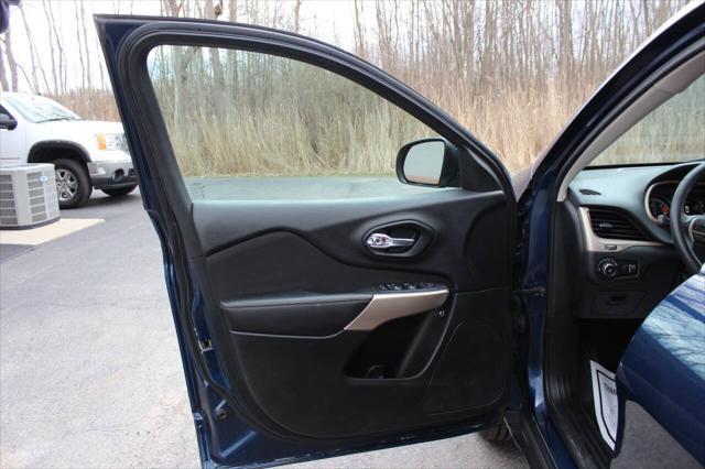 used 2018 Jeep Cherokee car, priced at $14,695