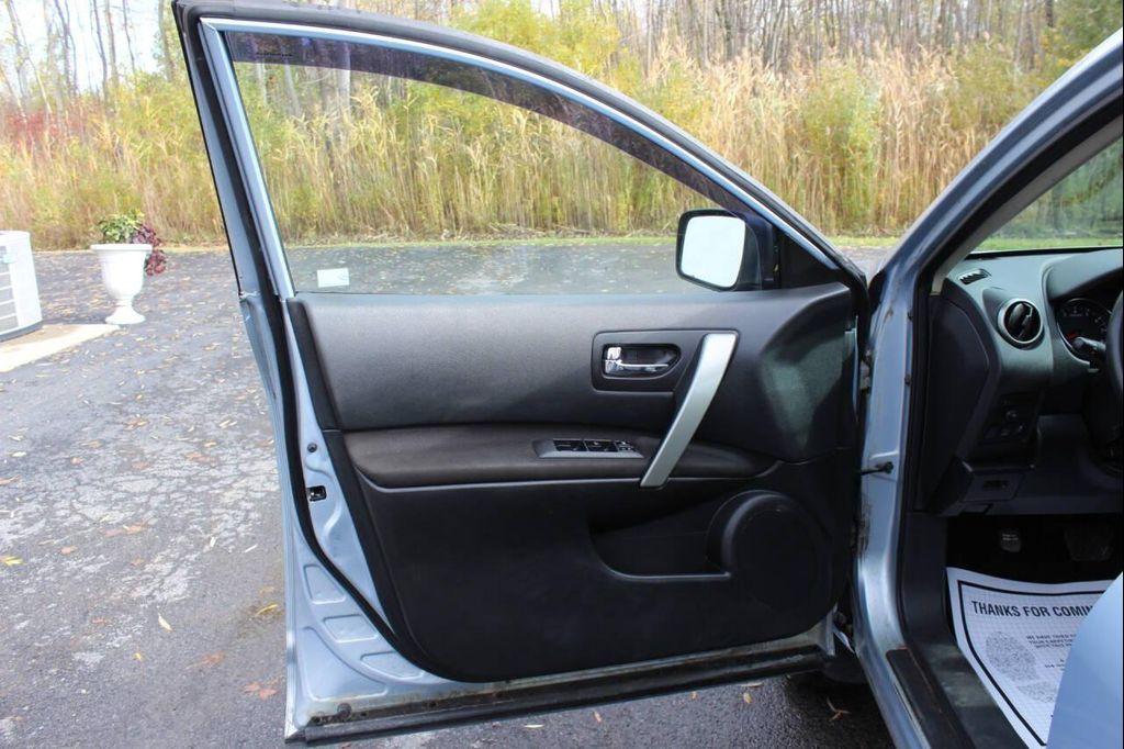 used 2013 Nissan Rogue car