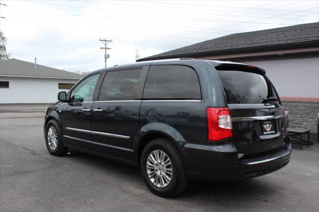 used 2014 Chrysler Town & Country car, priced at $11,595