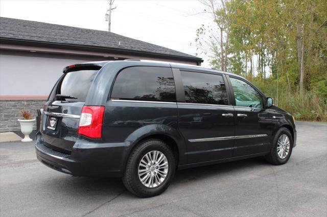 used 2014 Chrysler Town & Country car, priced at $11,595