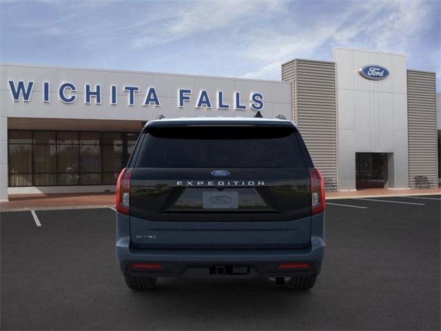 new 2025 Ford Expedition car, priced at $67,624