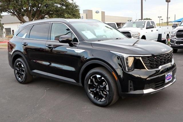 used 2024 Kia Sorento car, priced at $25,897