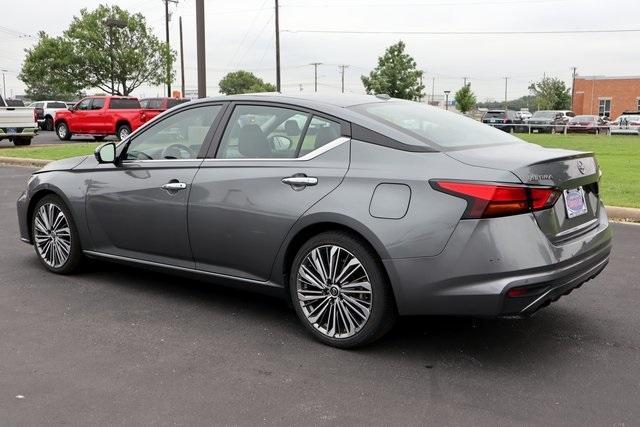 used 2023 Nissan Altima car, priced at $22,896