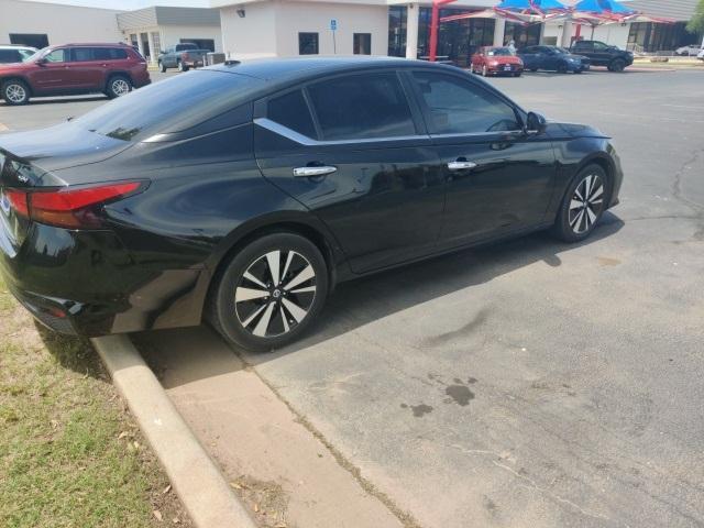 used 2022 Nissan Altima car
