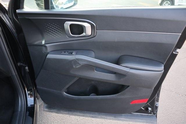 used 2024 Kia Sorento car, priced at $30,123