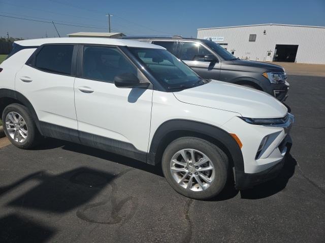 used 2024 Chevrolet TrailBlazer car, priced at $23,960