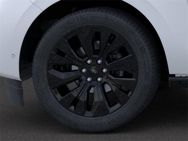 new 2025 Ford Expedition car, priced at $79,161
