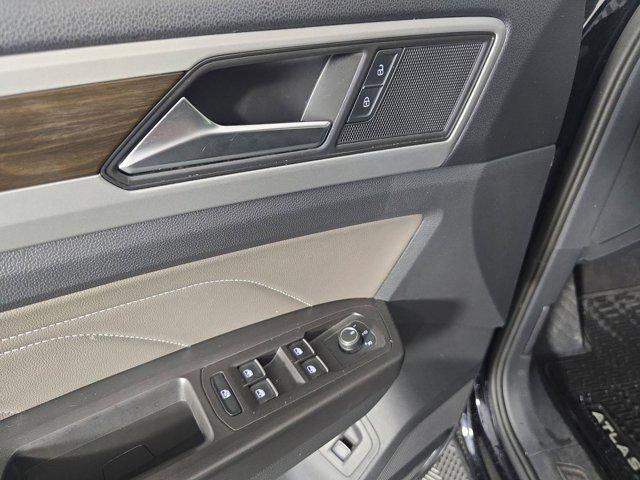 used 2023 Volkswagen Atlas car, priced at $24,996