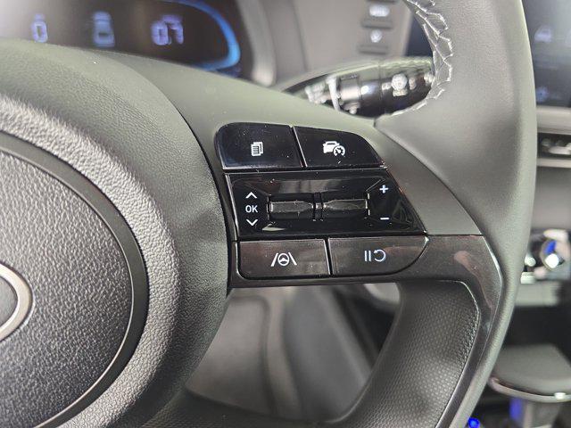 new 2025 Hyundai Elantra car, priced at $24,464