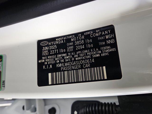 new 2025 Hyundai Elantra car, priced at $23,431