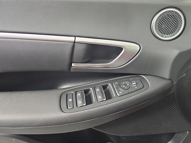 new 2025 Hyundai Sonata Hybrid car, priced at $32,662