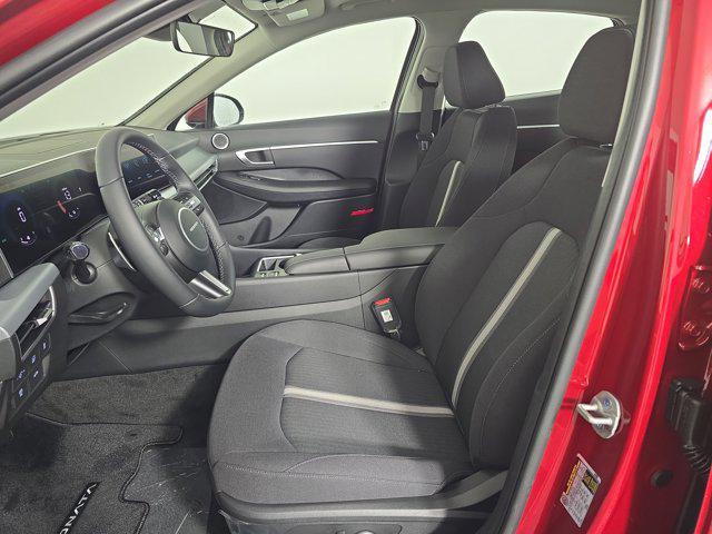 new 2025 Hyundai Sonata Hybrid car, priced at $32,662
