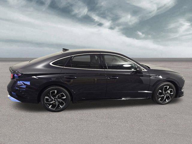 new 2024 Hyundai Sonata car, priced at $27,491