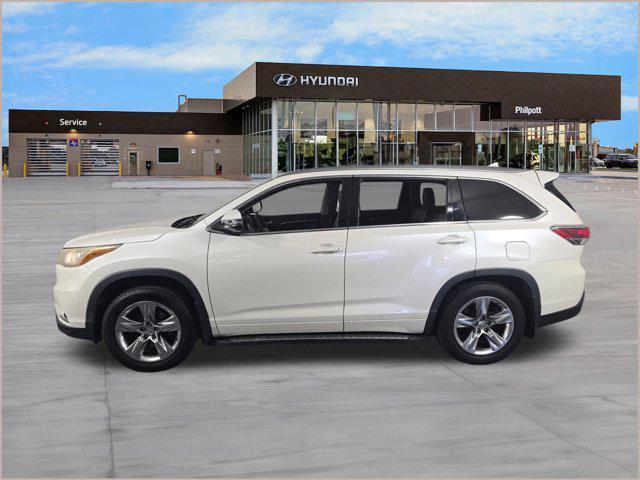 used 2015 Toyota Highlander car, priced at $14,999