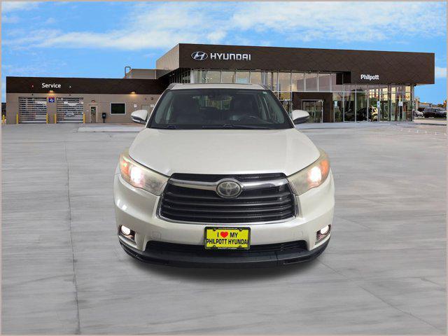 used 2015 Toyota Highlander car, priced at $14,999