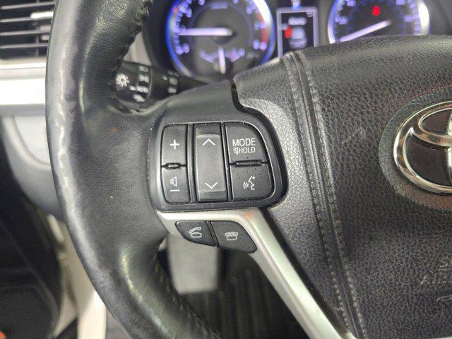 used 2015 Toyota Highlander car, priced at $14,999