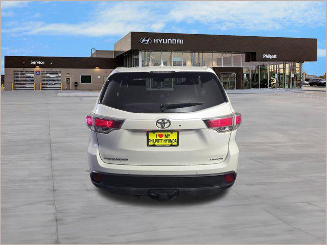 used 2015 Toyota Highlander car, priced at $14,999