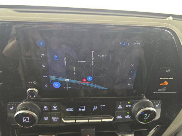 used 2023 Toyota Highlander car, priced at $36,999