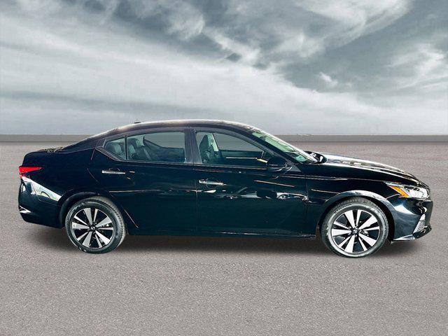 used 2021 Nissan Altima car, priced at $19,999