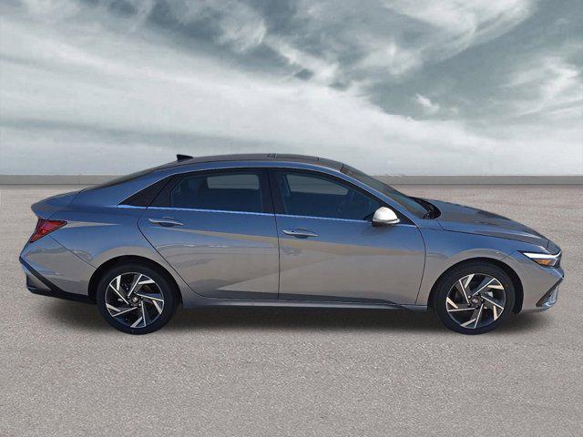 new 2025 Hyundai Elantra car, priced at $26,304