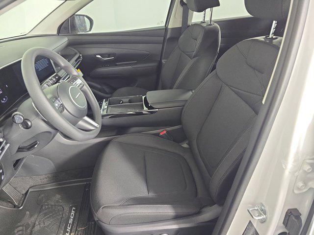 new 2025 Hyundai TUCSON Hybrid car, priced at $34,962