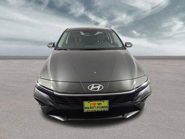 new 2024 Hyundai Elantra HEV car, priced at $27,192